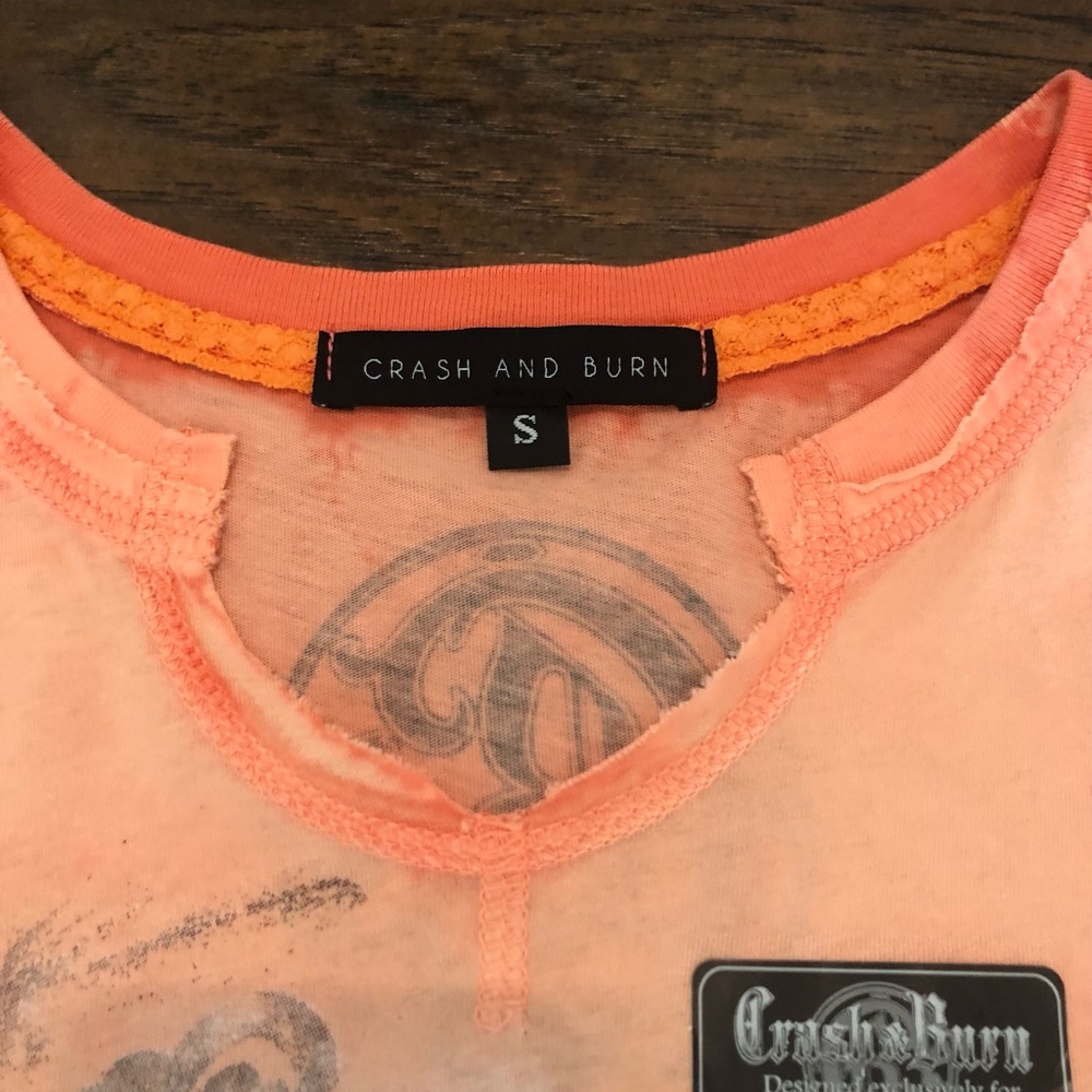 NWOT! Crash and Burn women’s orange short sleeve t-shirt. - Picture 3 of 5